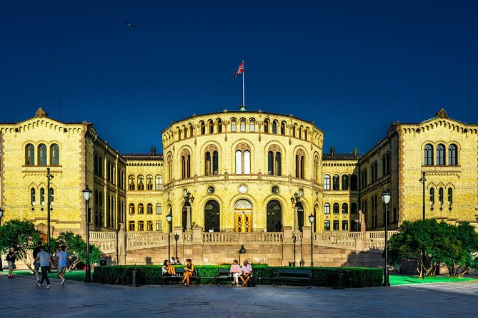 Oslo Highlights Private Walking Tour - The Royal Palace and Karl Johans Gate