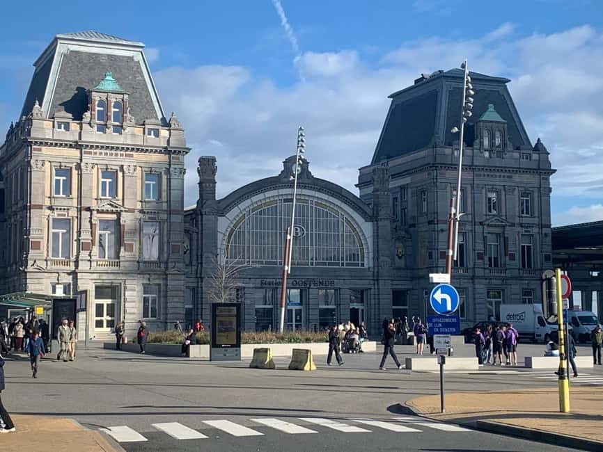 Ostend:Private tour by local certified guide in city center - Starting at the Ostend Tourist Office for a Personalized Tour