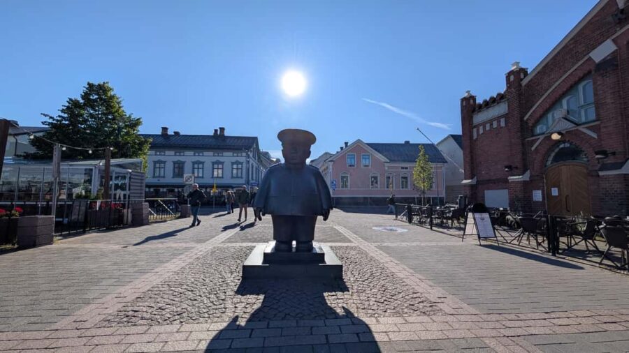 Oulu City Tour: Discover the heart of Oulu in just 1 hour! - Starting Point at Oulu Marketplace