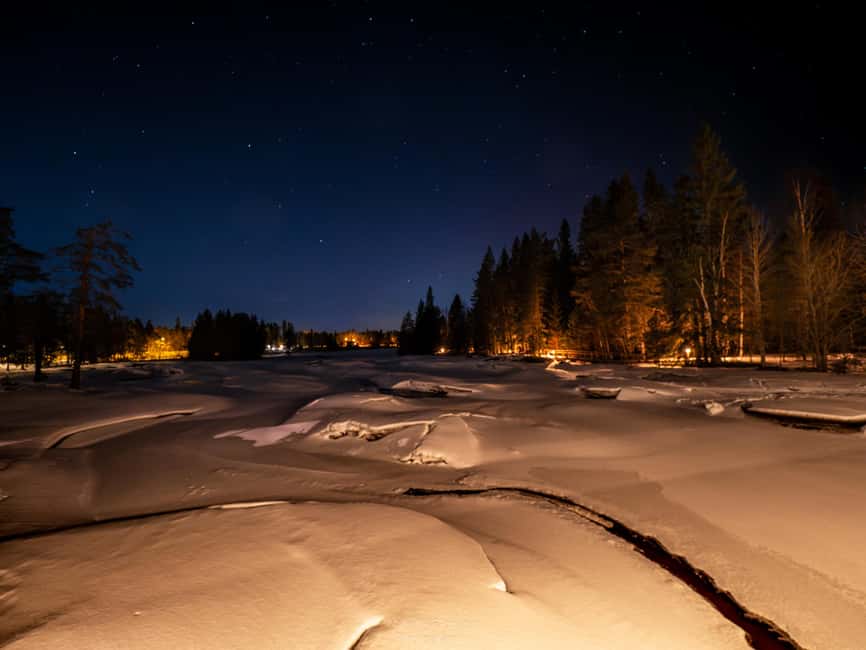Oulu: Driven Aurora Hunting Tour in Oulu & Nature Spots - Relaxing by the Bonfire with Finnish Snacks and Hot Drinks