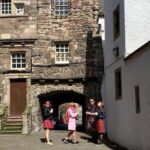 Outlander Walking Tour of Edinburgh's Old Town - The Palace of Holyroodhouse and Bonnie Prince Charlie