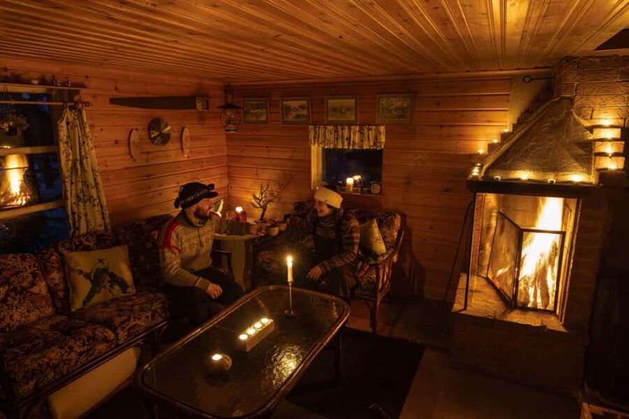 Överkalix - Lapland : 2-Day Snowmobile trip and overnight - Cooking a Traditional Swedish Dinner Over Open Fire