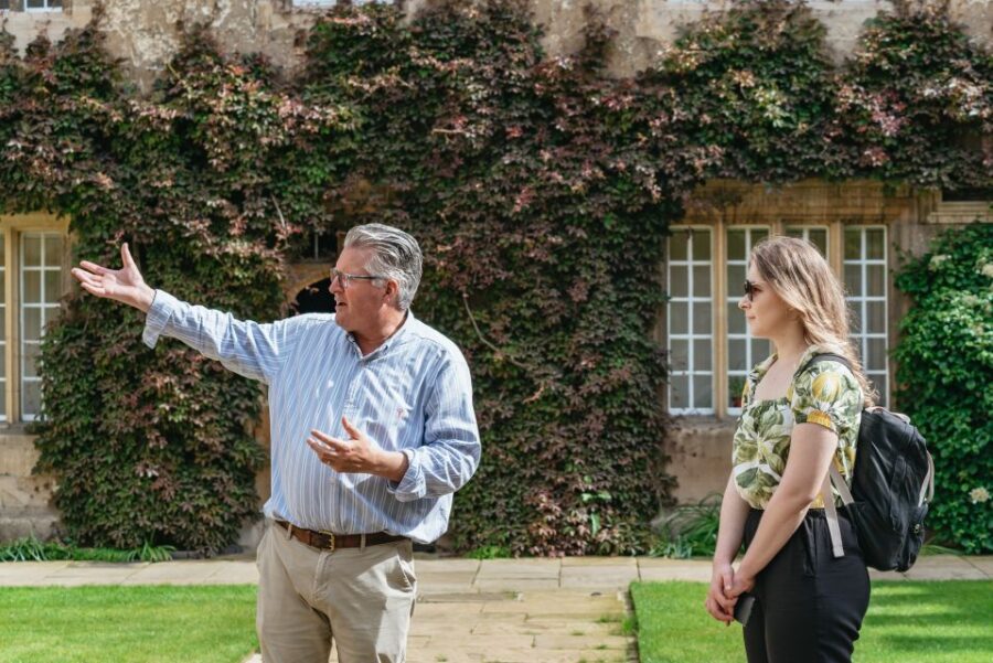 Oxford: City and University Tour, including college entry - Starting Point at Trinity College Gate