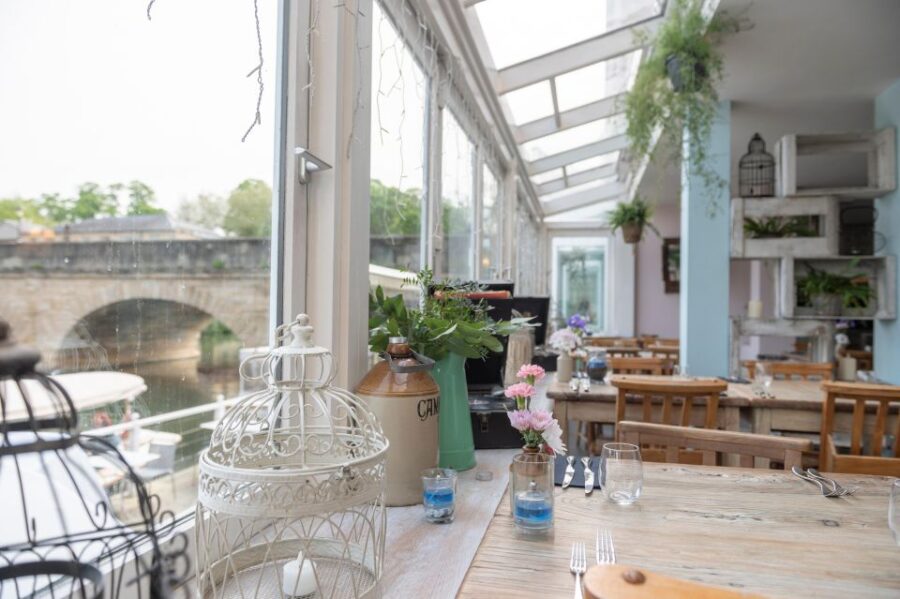 Oxford: Luxury Afternoon Tea with River Views - The Riverside Setting at Folly Bridge