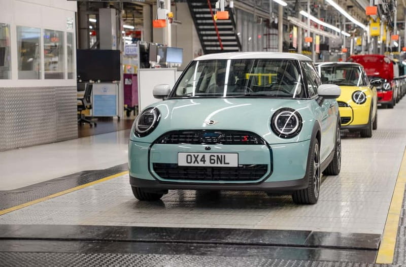 Oxford: MINI Factory Tour  Go Behind the Scenes - Exploring the Only MINI Factory in the UK