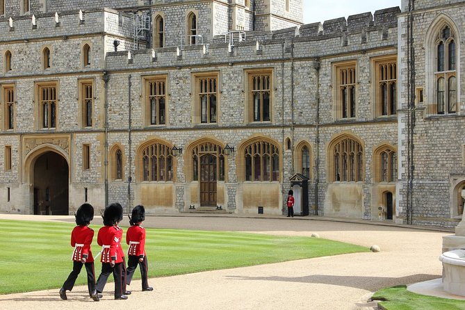 Oxford, Windsor and Eton - Day Tour from Brighton - Windsor’s Historic Royal Fortress and Eton’s Elite School