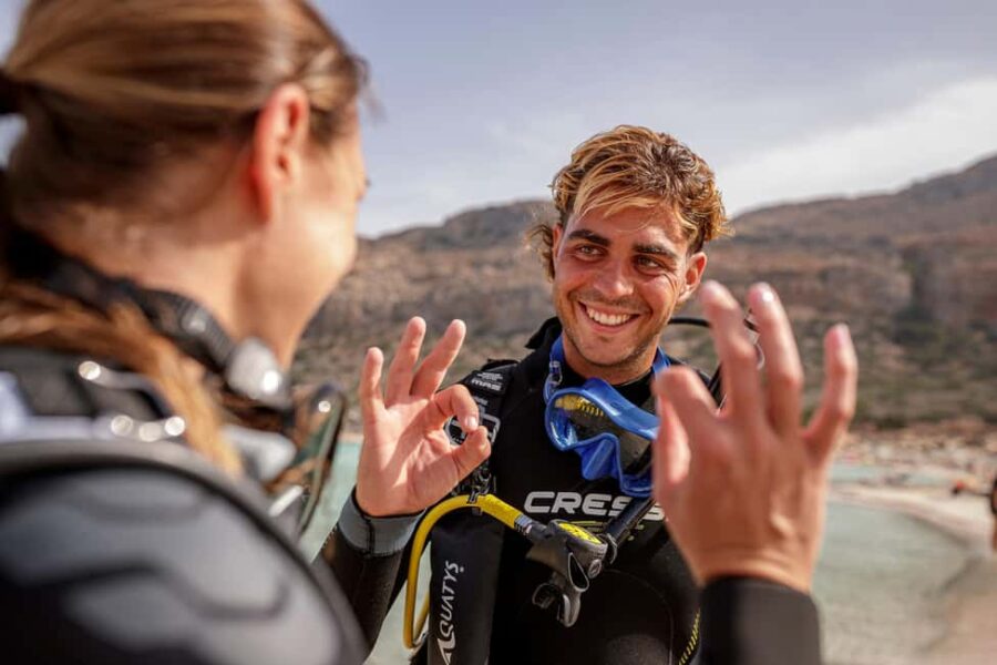 PADI OPEN WATER COURSE - BECOME A DIVER TODAY - Meeting Point and Logistics in Chania
