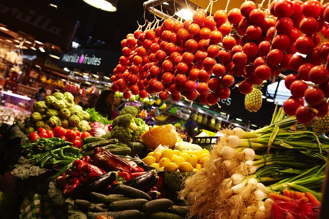Paella Cooking Class Las Ramblas & Boqueria Market in Barcelona - A Meal with Views on Las Ramblas