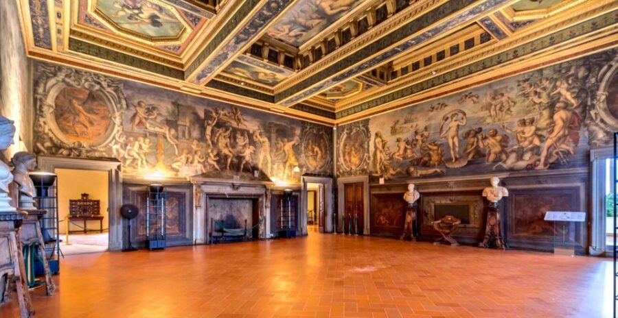 Palazzo Vecchio Small Group Tour - Inside Palazzo Vecchio: The Medici and Florences Political Heart