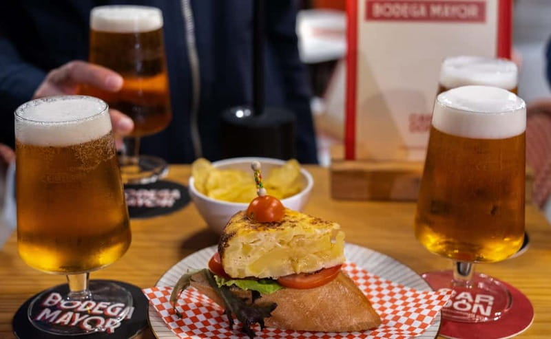 Palma de Mallorca: Gourmet Tapas and Wine Tour - Sampling at Fervor Palma Restaurante & Bar