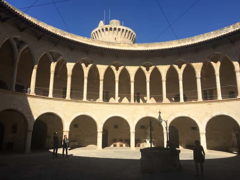 Palma Old Town Insider Tour with visit of the Cathedral - Visit Palma’s Iconic Cathedral and Learn Its Significance