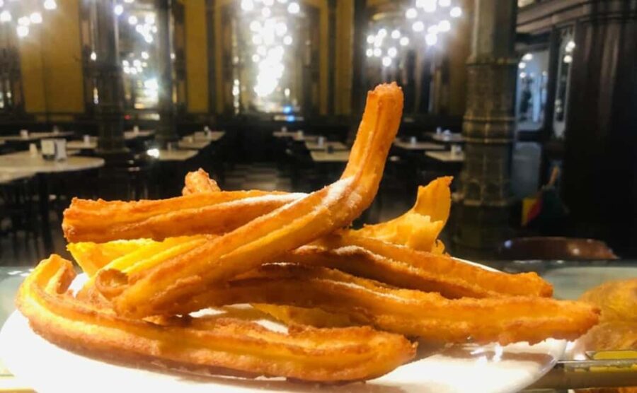 Pamplona: Walking Tour with Churros Tasting and Coffee Break - Ending at Pamplona’s City Hall