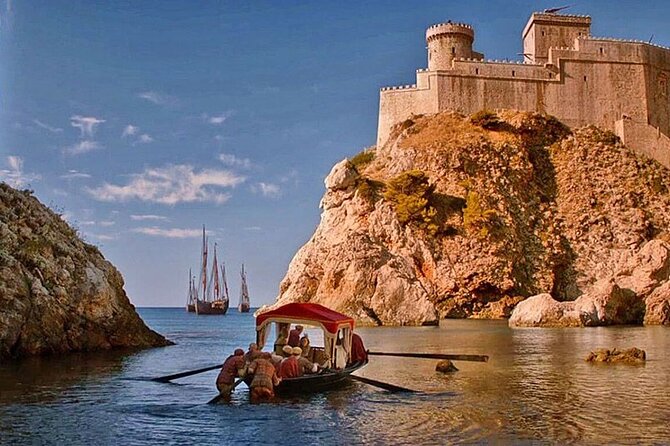 Panorama of the old town ( sunset, game of thrones locations) - Viewing the Old Town from the Sea at Sunset