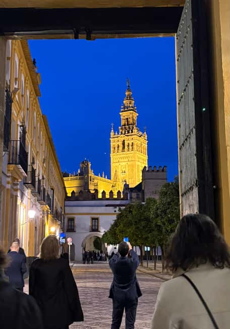 Panoramic tour of Seville - Visiting Seville’s Most Iconic Landmarks in a Single Tour