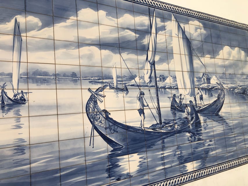 Panoramic Walk in Moliceiro 45 m + Walk in Aveiro 1 hour - Starting Point at Guarda Sol Branco in Aveiro