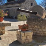 Paphos: Troodos Mountains Jeep Tour with Wine Tasting - Visiting the Tzelefos Venetian Bridge and Its Surroundings