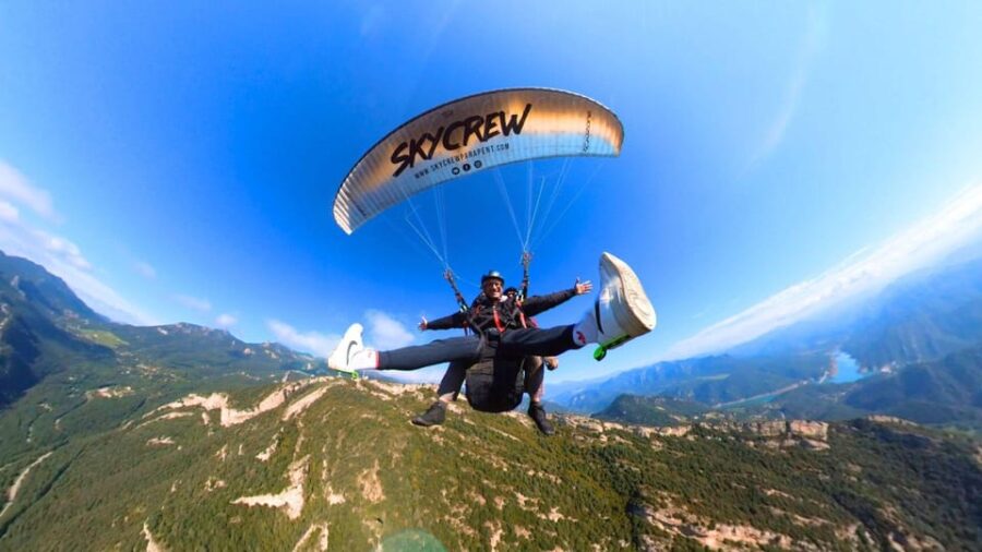 Paragliding: Experience the magic of flying near Barcelona. Report included - The Unique Location: Òdena and Igualada