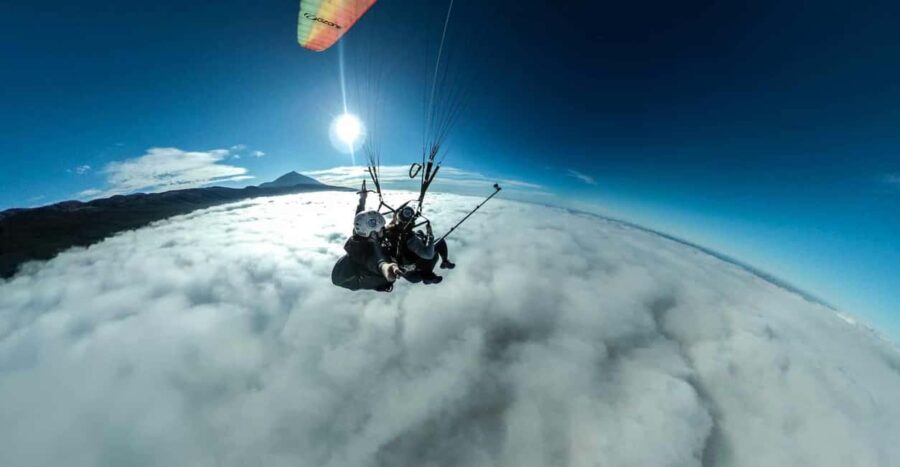Paragliding Tenerife: Flight from Teide to Puerto de la Cruz - How the Flight Takes Off from Izaña at 2200 Meters