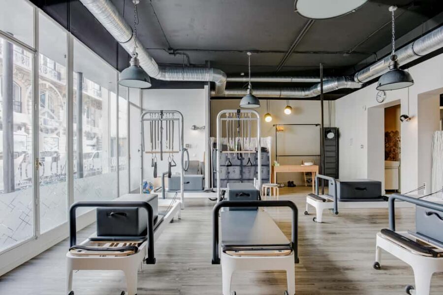 Paris 2 - Pilates on the reformer - What to Expect When Attending the Pilates Class