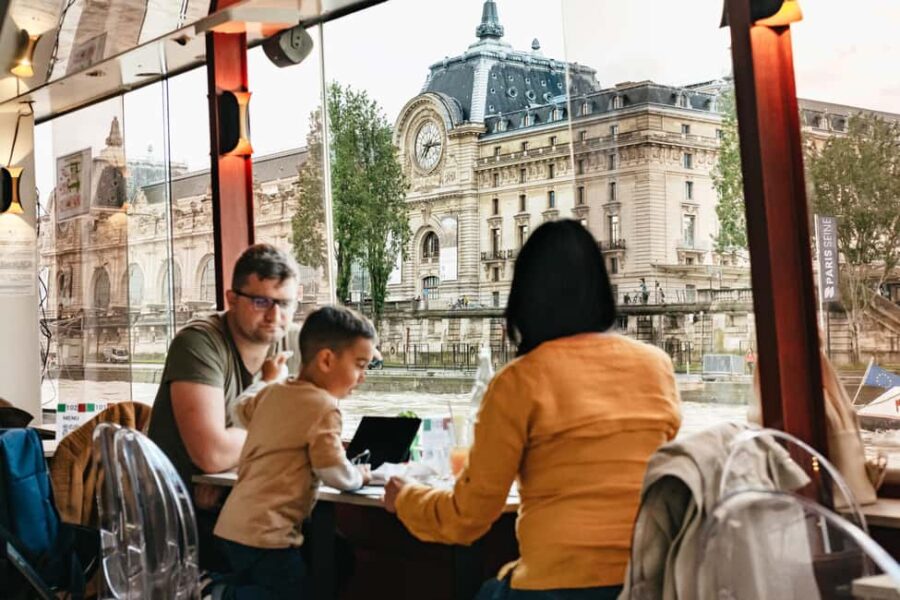 Paris: 3-Course Italian Meal Seine Cruise - From the Meeting Point to the Seine Dock