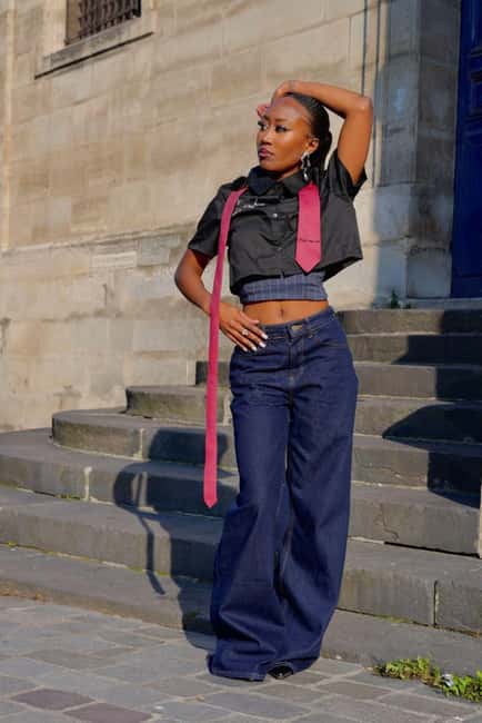 Paris: Artistic Photo Journey Through Montmartre - Exploring Montmartre’s Artistic Atmosphere and Streetscape