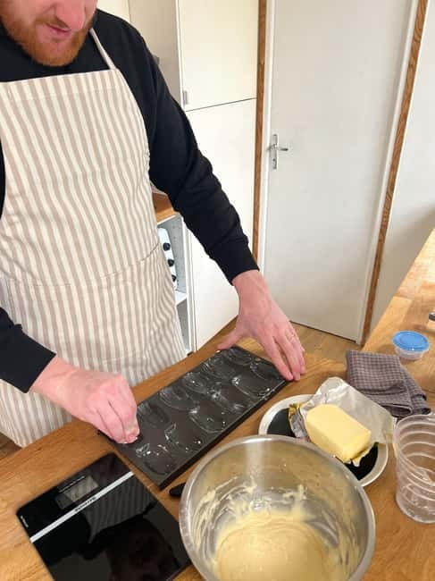 Paris: Bake Madeleines and take them home with you - A Cozy Parisian Setting for Authentic Baking Lessons