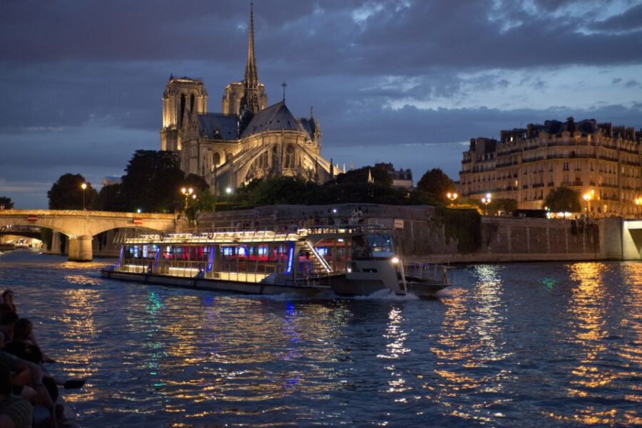 Paris: Big Bus Hop-on Hop-off Tour and Seine River Cruise - Exploring the Iconic Stops and Landmarks