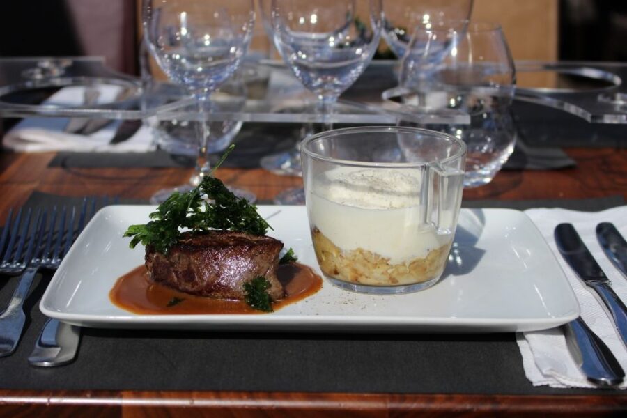 Paris: Bustronome Gourmet Lunch Tour - Practical Details and Group Size