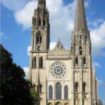 Paris: Chartres Cathedral and Old Town Day Trip - Starting Point: Convenient Transfers from Paris