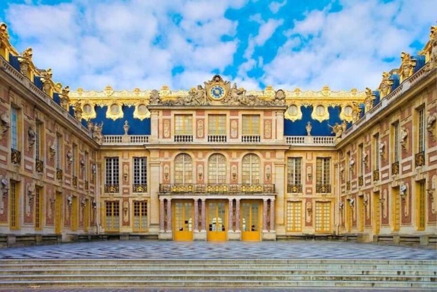 Paris: Château de Versailles and Giverny Excursion - The Comfort of Private Luxury Transportation