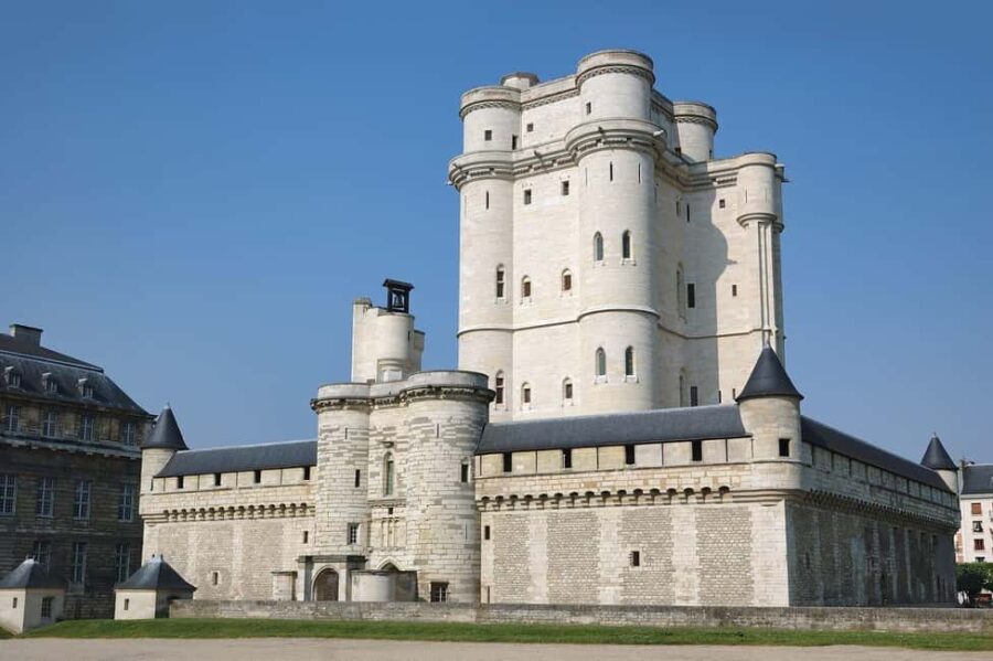 Paris: Chateau de Vincennes Ticket & Digital Tour - Exploring the Towering Keep and Medieval Fortress Walls