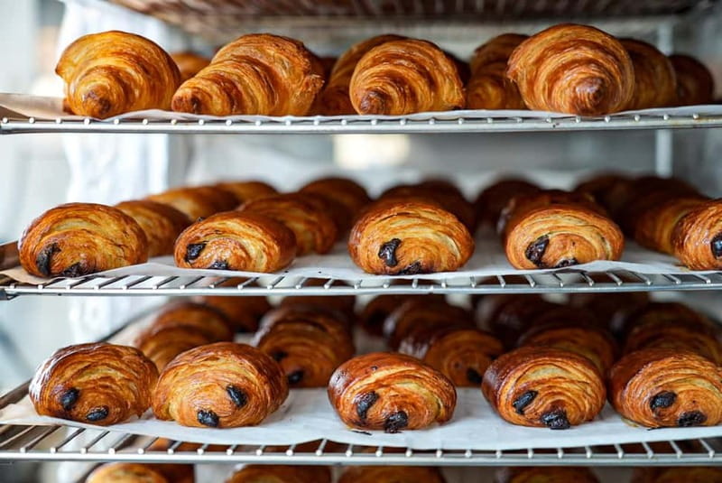 Paris: Cruise on the Seine with Brunch - The All-You-Can-Eat Brunch Buffet Experience