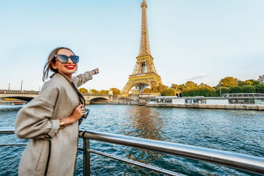 Paris: Day or Sunset Cruise with Drink, Ice Cream or Dessert - Sunset Views and Eiffel Tower Illumination