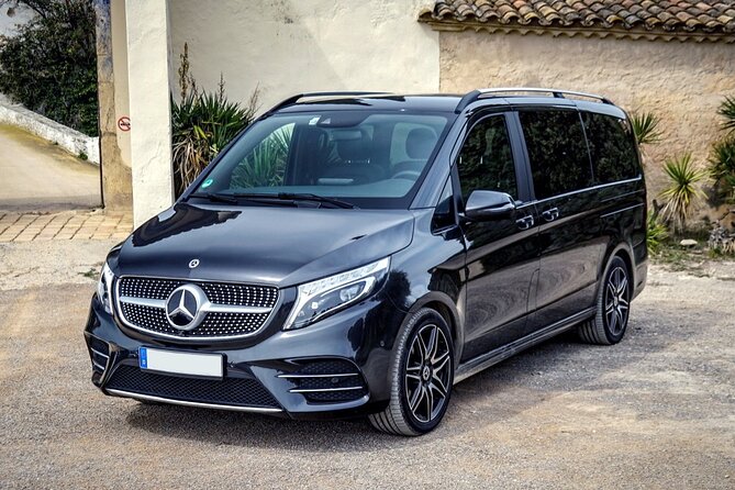Paris Departure Transfer to Paris Airport CDG by Luxury Van - Professional Drivers and Personalized Service
