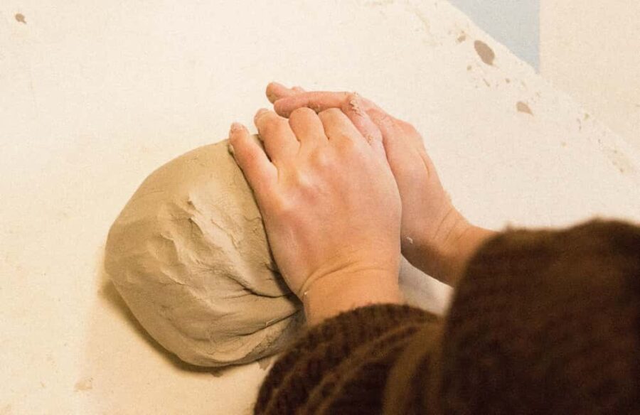 Paris : Discover the potter's wheel with Lucie. - The Studio on Rue de Ménilmontant