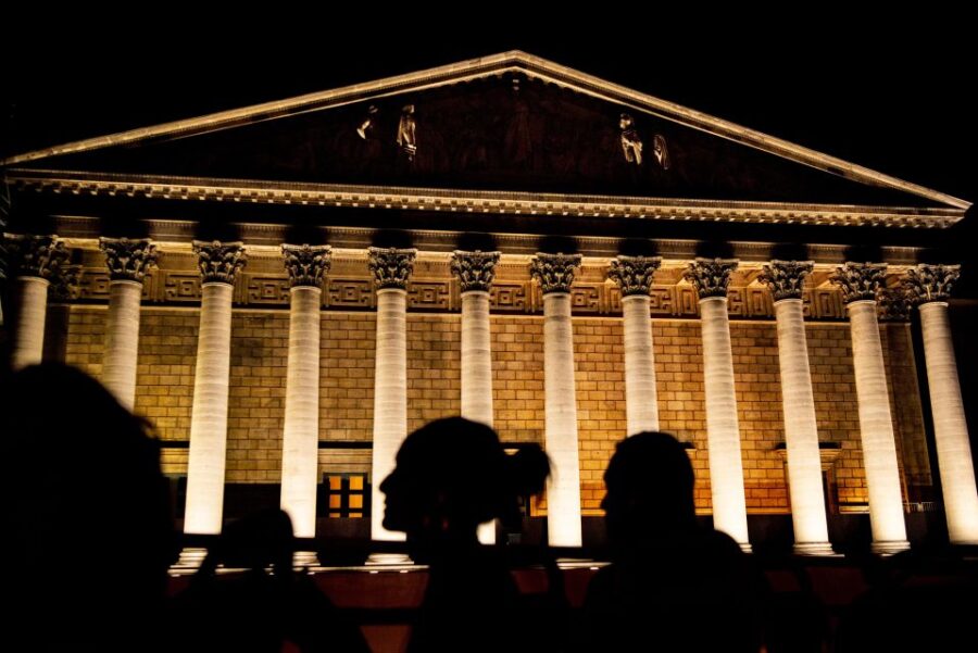 Paris: Discovery Hop-On Hop-Off and Paris by Night Tour - Visiting Major Landmarks from the Bus