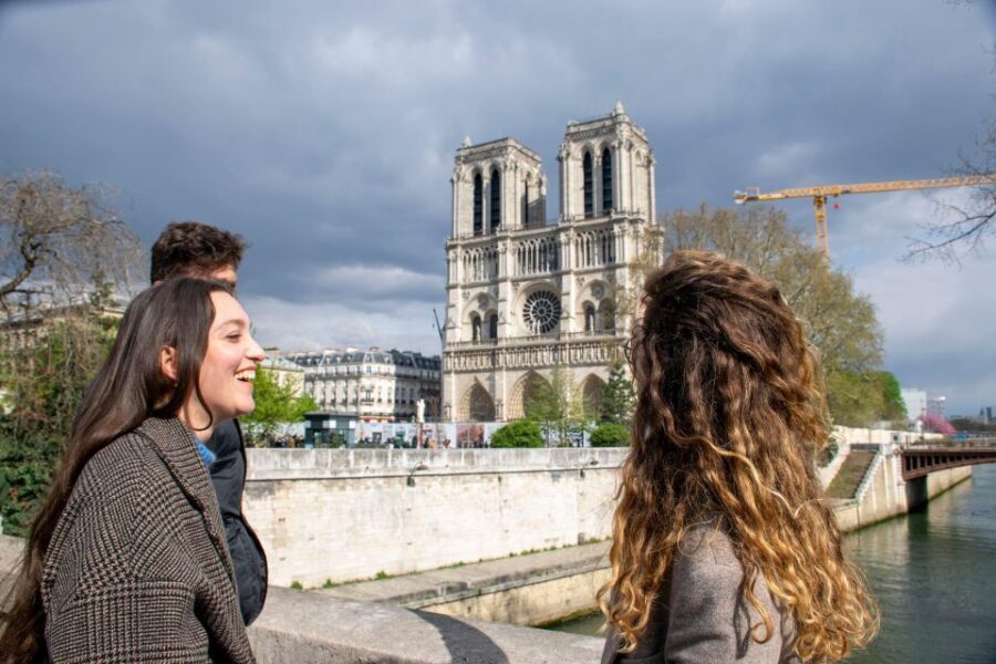 Paris E-Bike Private Tour: Discover the City in 3-hours - Exploring the Historic Charm of Le Marais