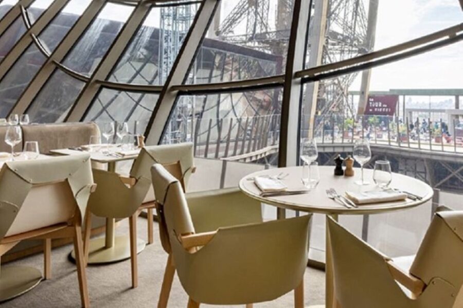 Paris: Eiffel Lunch, 2nd Floor or Summit Ticket & Cruise - Guided Assistance from Meeting Point to the Tower