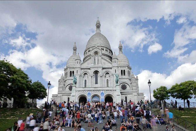 Paris Eiffel Tower, Notre Dame, Louvre and Montmartre Guided Tour - Skip-the-Line Access to the Louvres Masterpieces