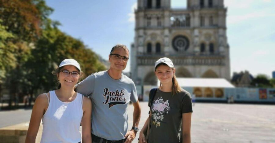 Paris: escape game on Île de la Cité - Exploring the Heart of Paris: Île de la Cité