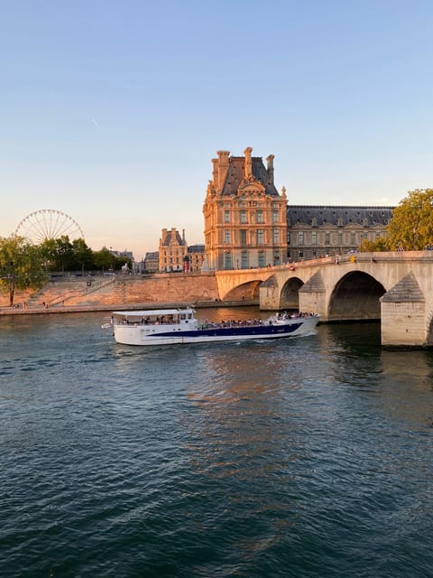 Paris: Evening River Cruise with Music - Relaxing Music Sets a Pleasant Atmosphere