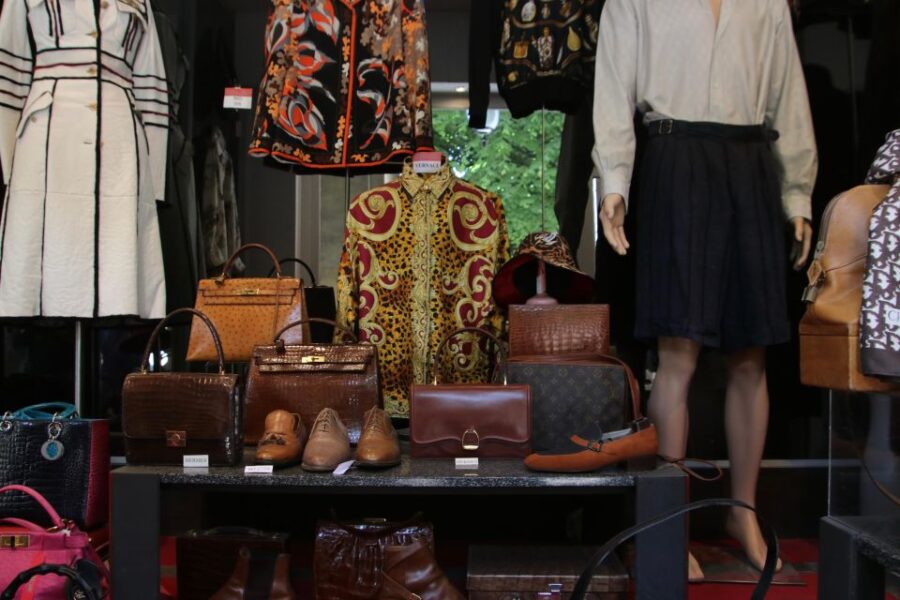 Paris: Fashion History Walking Tour in the Heart of Paris - Starting Point: La Comédie-Française in the Heart of Paris