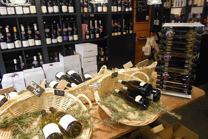 Paris Food Tour Small-Group Gourmet Experience with Lunch & Wine Tasting - Exploring the Marché dAligre in Bastille