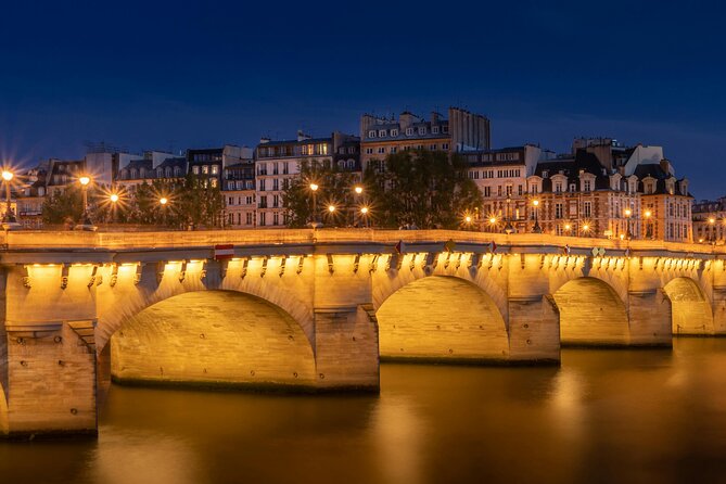 Paris Ghosts and Dark Stories Tour - Quai de lHorloge: The Screams of the Drowned along the Seine