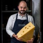 Paris Gourmet: Food Tour in South Montmartre - Starting with Gourmet Chocolates: The Grand Crus Experience