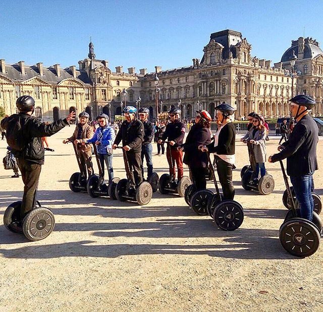 Paris: Guided Segway Tour - Glide Past the Eiffel Tower and the Champ de Mars