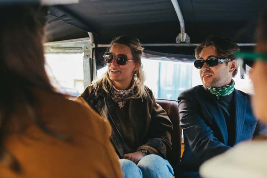 Paris: Guided Tour in a Vintage Land Rover - Route Highlights: From the Golden Triangle to Trocadéro