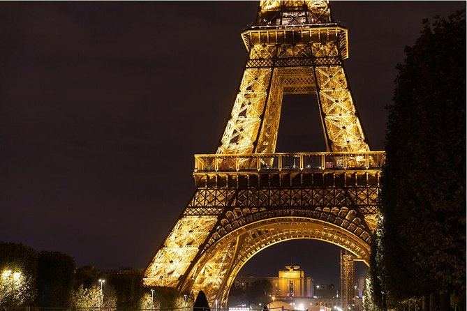 Paris Illuminations Tour with Moulin Rouge Show and Cruise Option - Navigating the Parisian Landmarks at Night