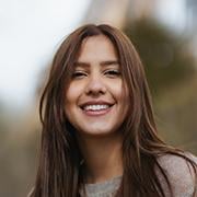 Paris: Louvre access with multilingual Host -Reserved access - An Expert Guide Leads You Through the Louvre’s Highlights