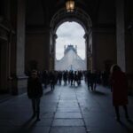 Paris: Louvre Museum VIP Entry and Guided Tour with Monalisa - Entry and Access: Skip-the-Line Advantage